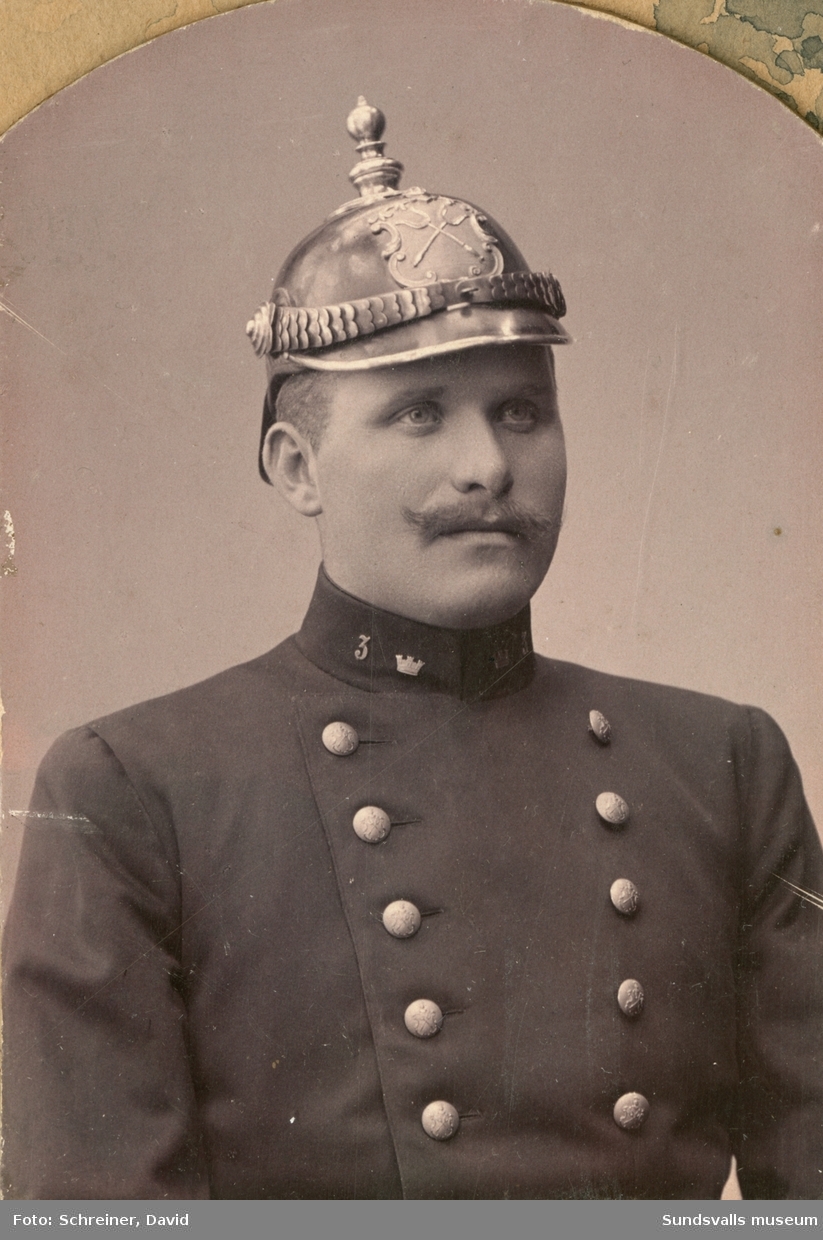 Tavla till borgmästaren Johan Otto Drake på födelsedagen 1901 från Sundsvalls poliskår.