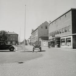 Torget i Horten. Horten kino (bygget 1936) med adresse Torgg