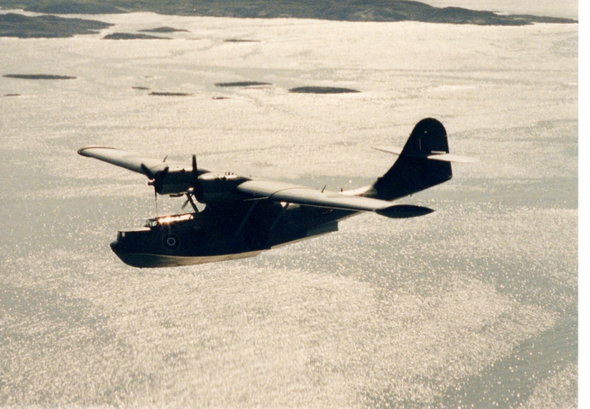 Catalina FP535 på vei mot Bodø, og overføring til Luftforsvarsmuseet.