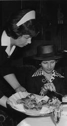 DOK:1975, Aulestad, jubileum, Kronprinsesse Sonja, repro