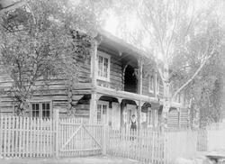 28.09.1909. Narvesens bokhandel Vaage (Vågå) utvendig. Bygni