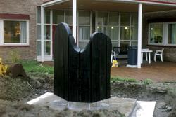 U. T. [Skulptur - Tre]