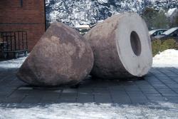 Uten tittel [Skulptur - Stein]