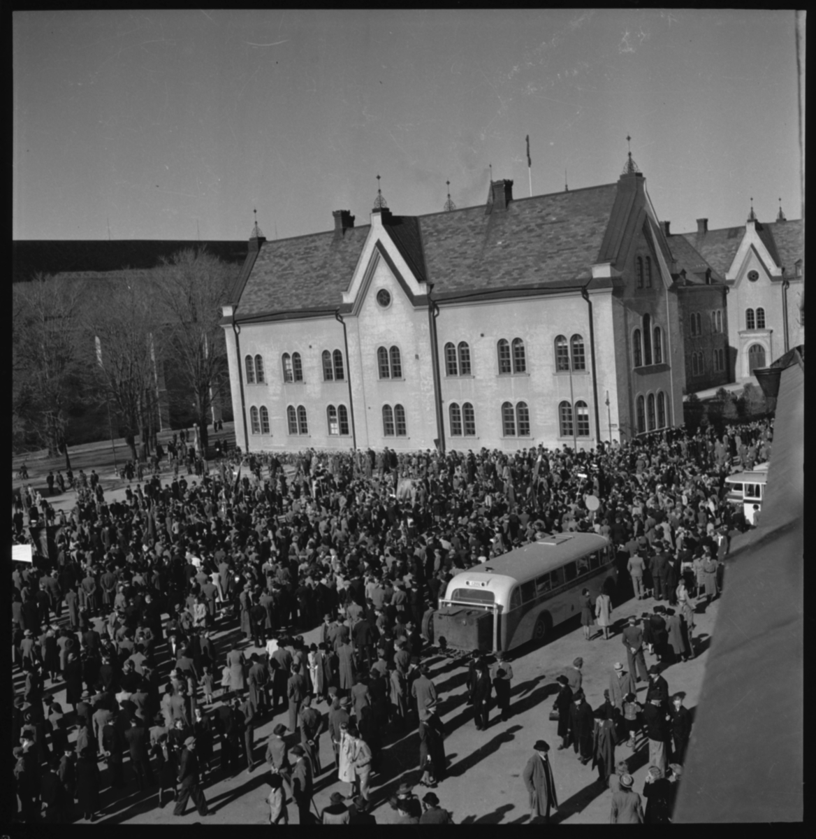 Storgatan vid Borggården. 1:a Majdemonstration.