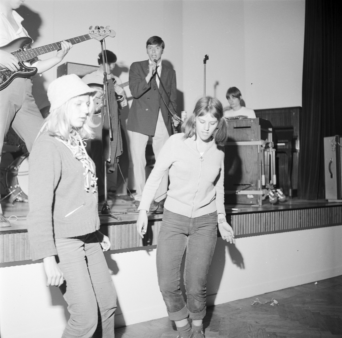 Första 9-ans avslutningsfest i Åkerby, Uppland 1969