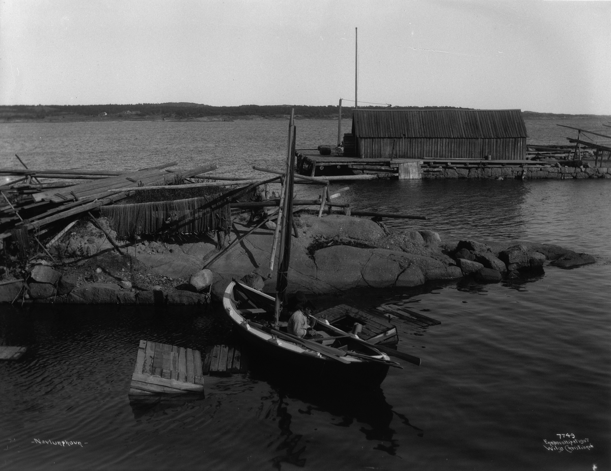 Hummerfiske på Losstasjonen i Nevlunghavn. Fotografert i september 1907.