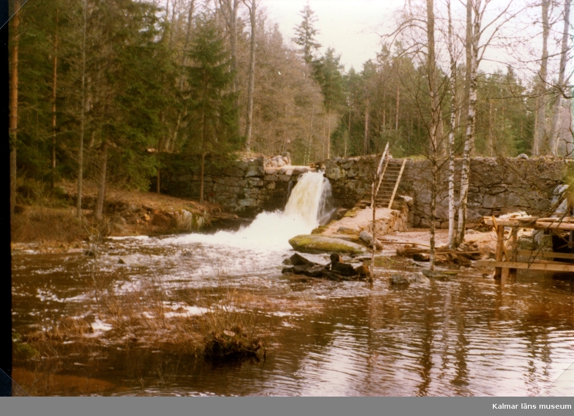 Vid Stensfors kvarn åren 1976-77.