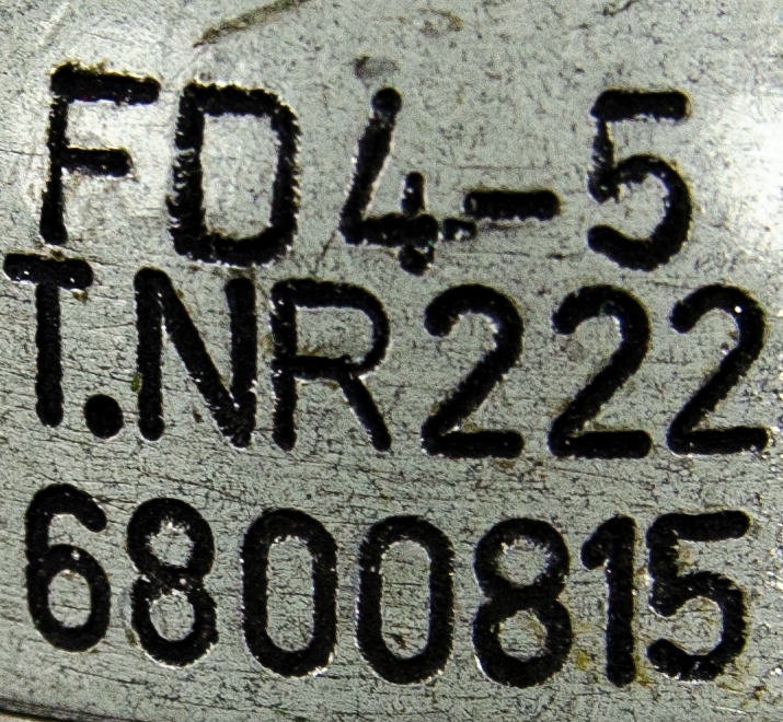 Styrspakshandtag till FPL J 35 A, modell FD 4-5, tillverkat av metall.