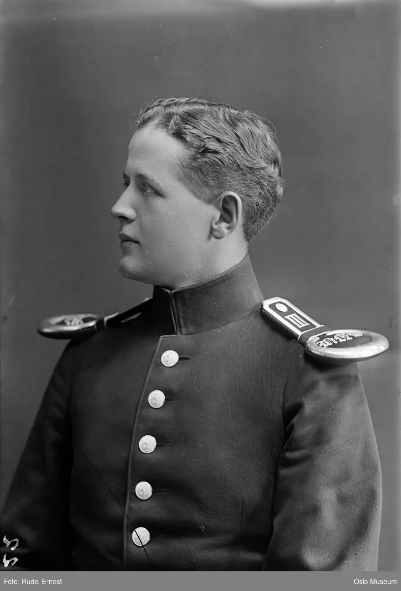 portrett, mann, kommandørsersjant, brystbilde, profil, uniform