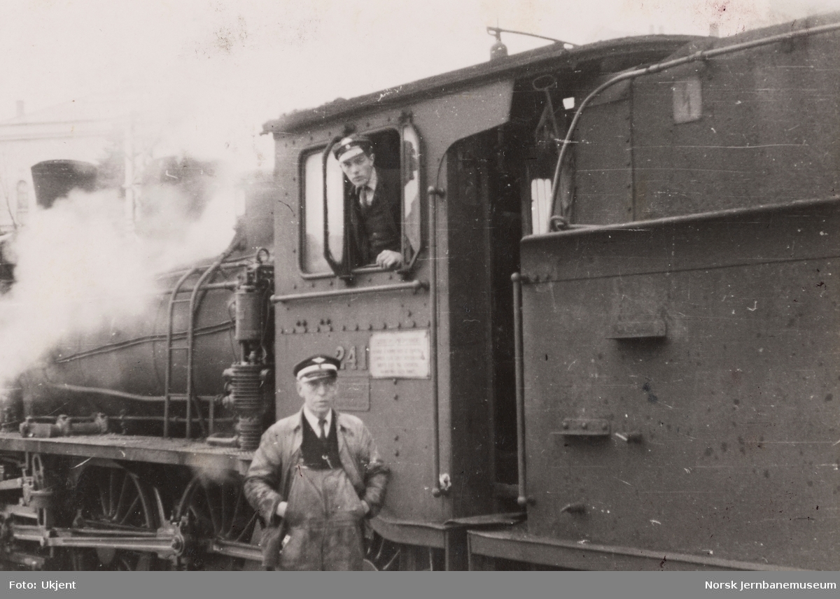 Damplokomotiv type 18c nr. 241