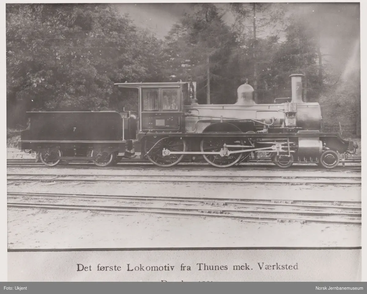 Flekkefjordbanens damplokomotiv type XIII nr. 7; Thunes første lokomotiv