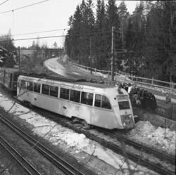 Oslo Sporveier, B1 189, A 384, ved Lysakerelva. Fotografert 