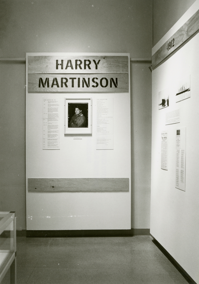 Utställningen Harry Martinson. Inledningen.