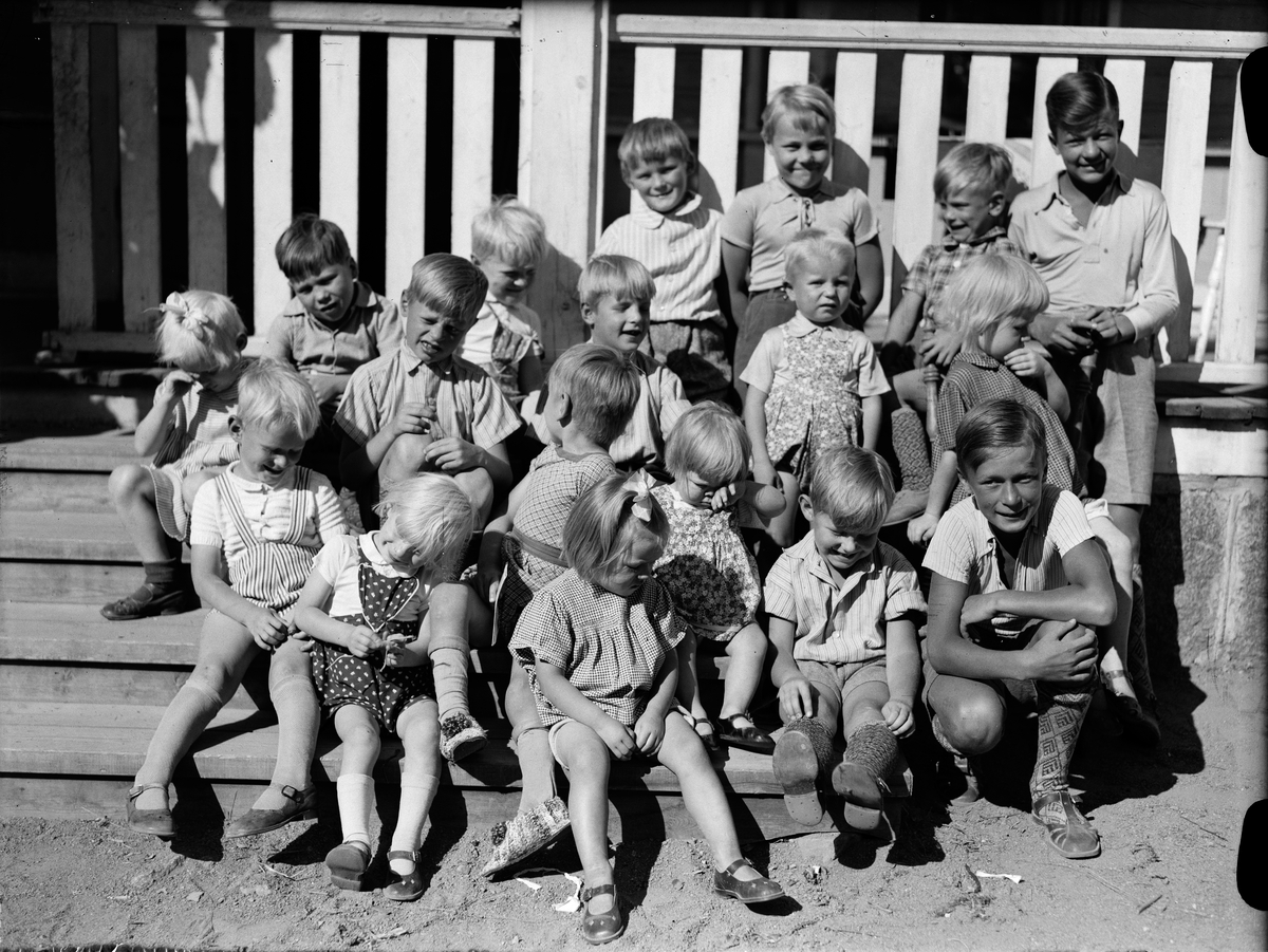 Finska flyktingbarn på Ekolsnäs barnhem, Vårdsätra, Uppsala 1944