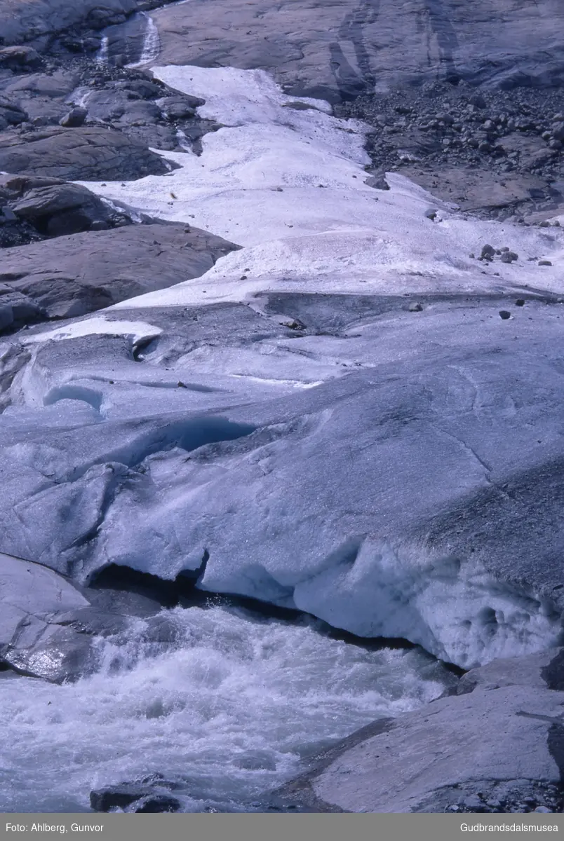 Jostedalen 1968
Nigardsbreen, smeltevatn