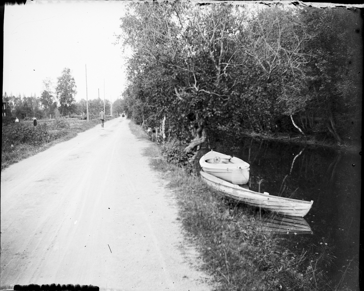Väg längs med vattendrag, Karlskoga, Värmland