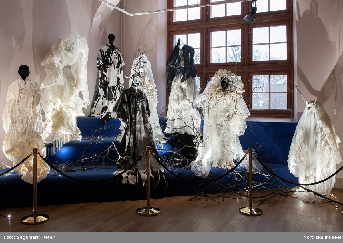 Utställningsdokumentation. Crystallofalia av Martin Bergström, visades på Nordiska museet 6 februari 2020 - 1 augusti 2021.