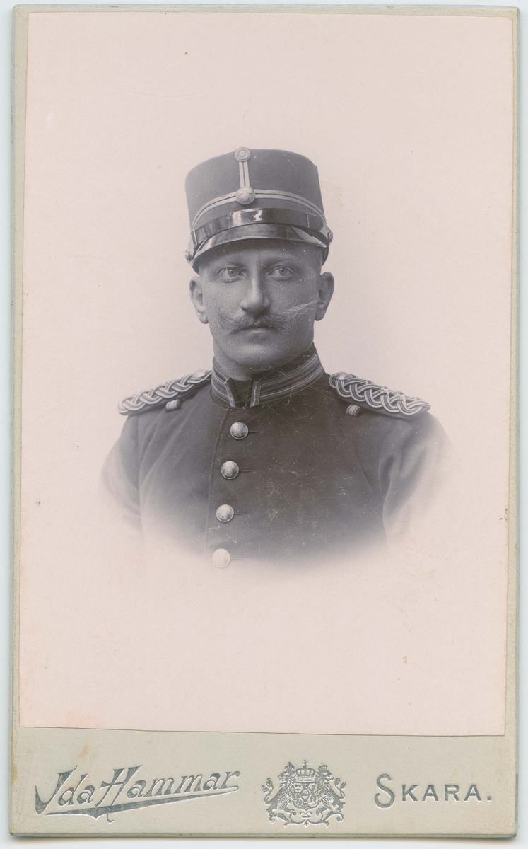 Porträtt på Arvid Petrus Drakenberg, löjtnant vid Jönköpings regemente I 12.