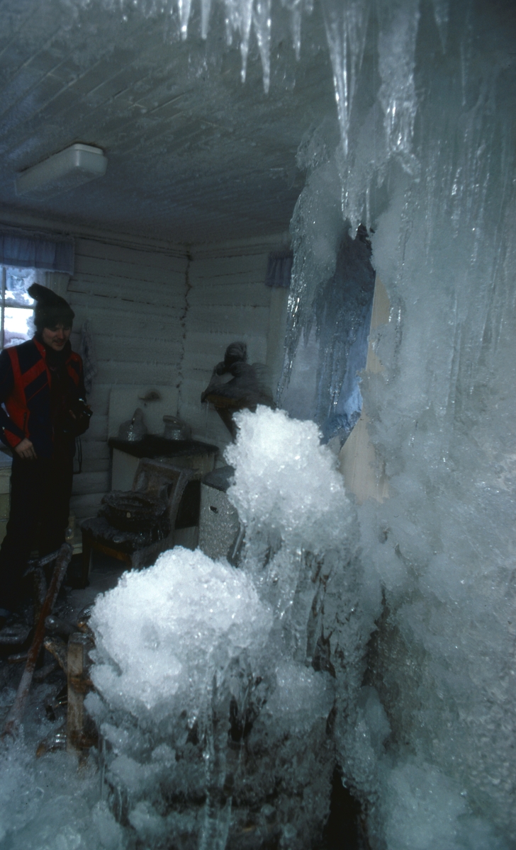 Is etter vannlekkasje Museumsparken 1978