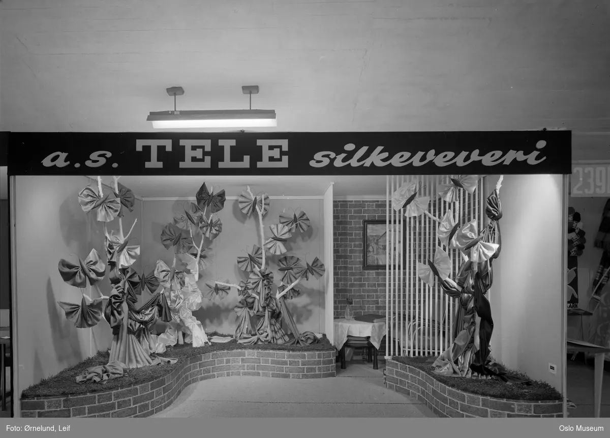 Tele Silkeveveri ble startet på Notodden i 1936 og firmaet eksisterer fortsatt under navnet Tele Textiles AS.