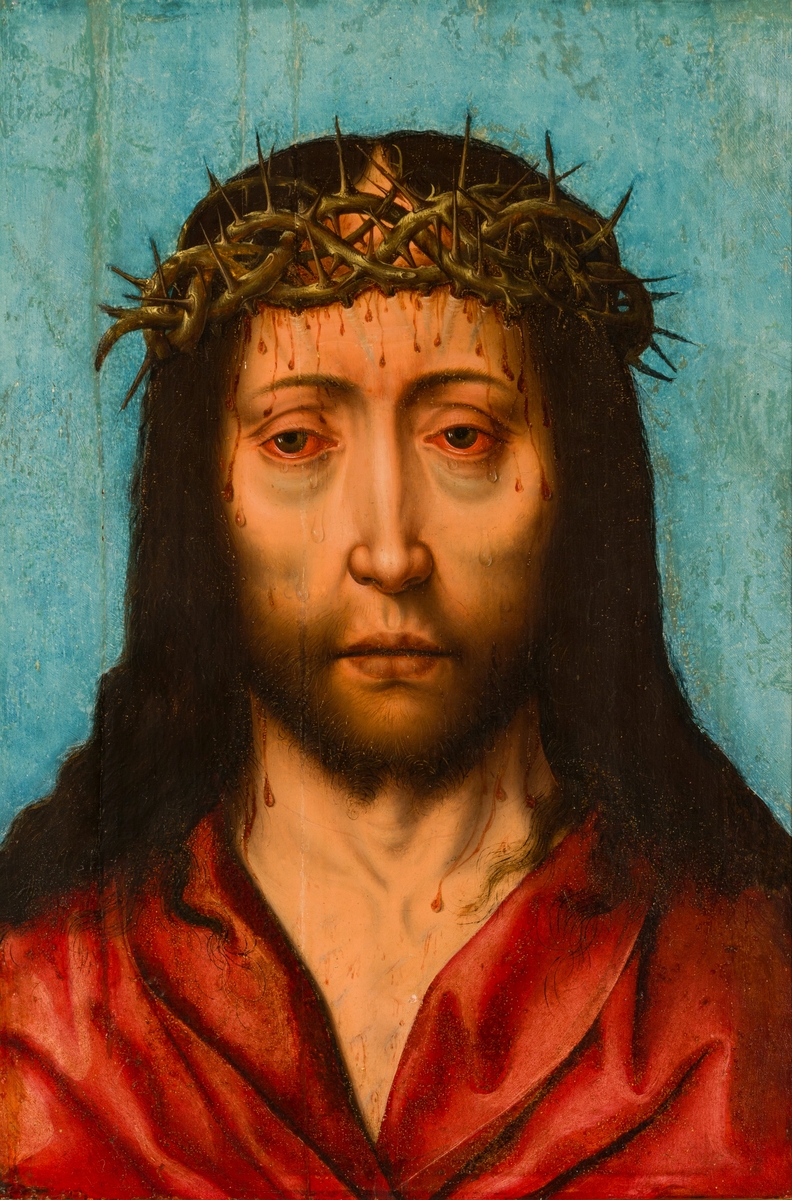 Jesus Kristus med törnekrona och röd mantel. Kronans taggar skär djupt in i Jesus hud.
