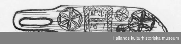 Skäktkniv med hålhandtag. Föremålet är dekorerat med monogram och mönster i karvsnittsteknik. Mitt på bladet inom kryssram monogram "PI(?)D 1848". Vid sidorna karvsnittrosetter. Längs andra sidans egg en kryssbård.