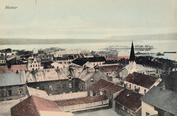 Postkort, Hamar, hus og bakgårder i Grønnegata, sett fra tår