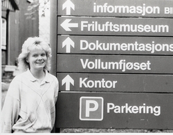 Ragnhild Bjørnå - omviser på Stenberg sommeren -1985