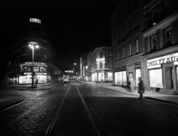 Nattstemning. Storgata i Oslo. Oktober 1950