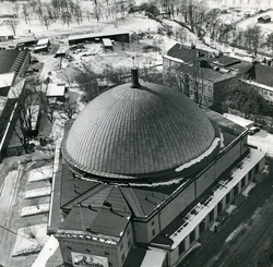 Colosseum kino på Majorstua, fotografert vinteren 1957. Kino