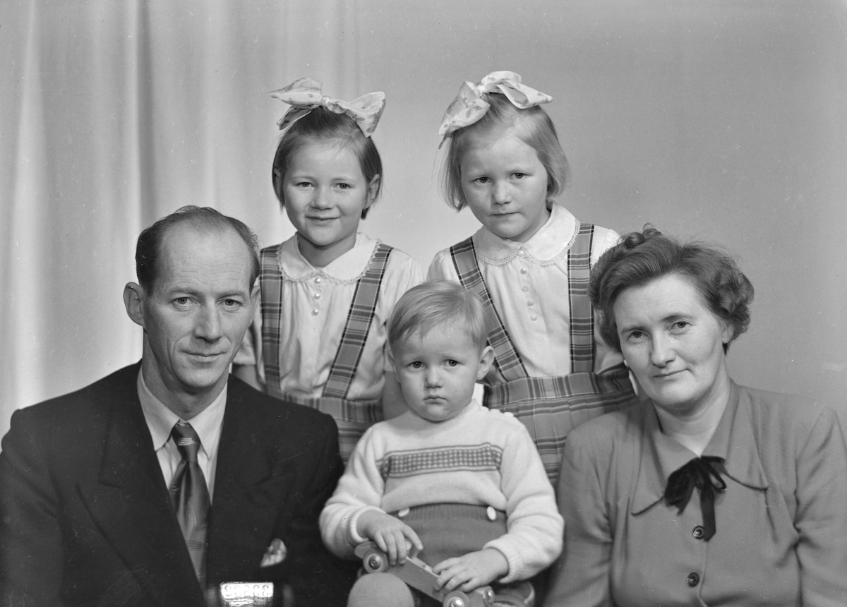 Per Sjøvoll med familie