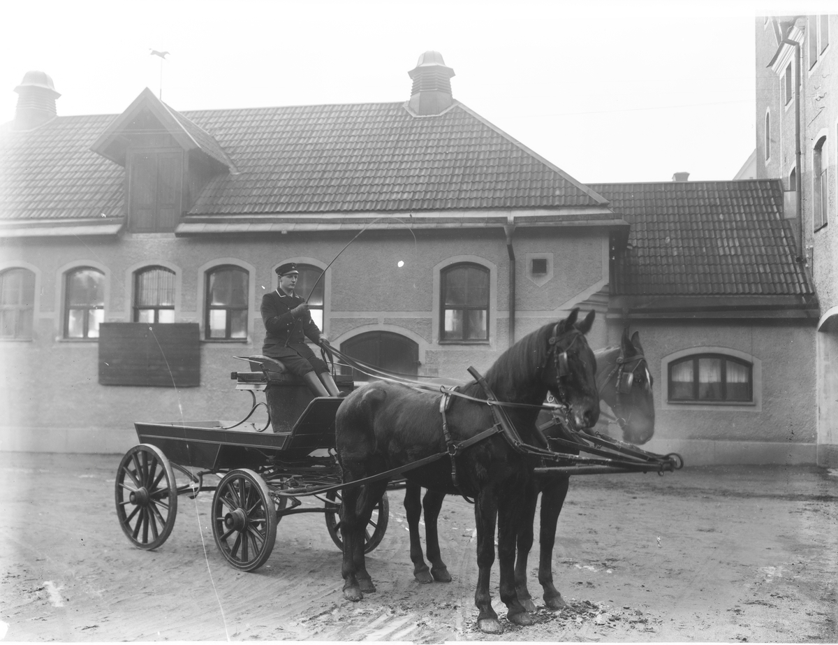 Örebro Brandstation. 
Kusken Andersson.