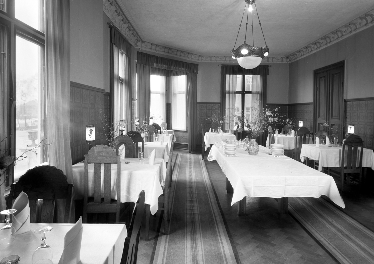 Centralhotellets matsal på en bild från 1934. Huset där hotellet låg byggdes 1895 och revs i mitten på 1980-talet.