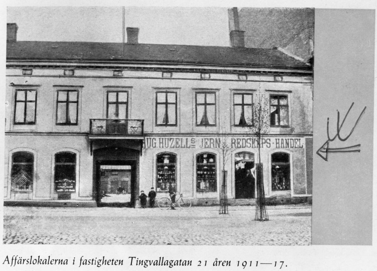 Aug  Huzells AB affärsbyggnad Tingvallagatan 21 År 1911-1917.