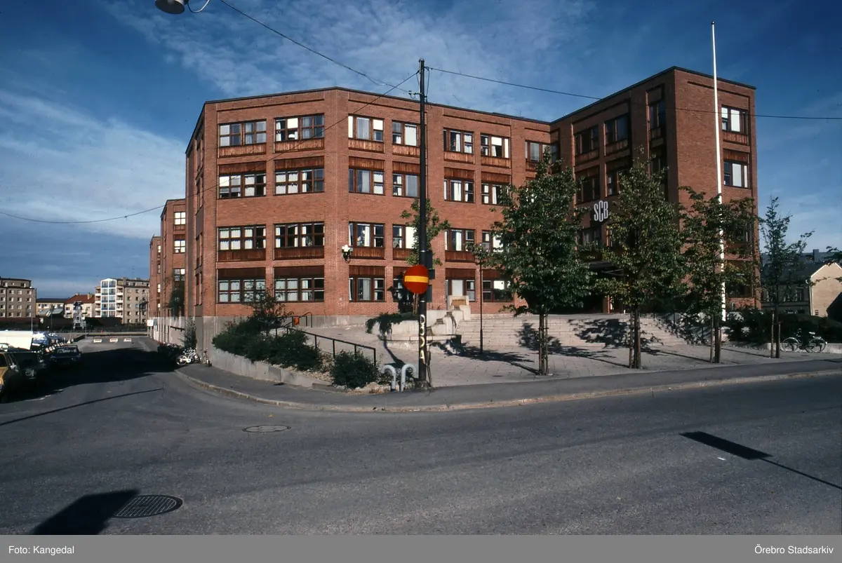Trappan upp till SCBhuset, Statistiska centralbyrån, 1980tal Örebro