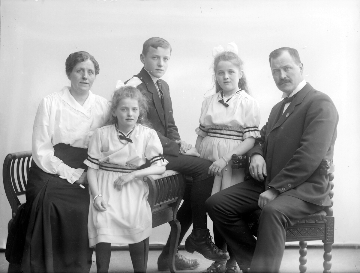 Fotograf Alf Schrøder med familie