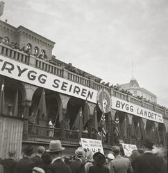 Stortingsvalget 1945. Arbeiderpartiets valgmøte på Youngstor