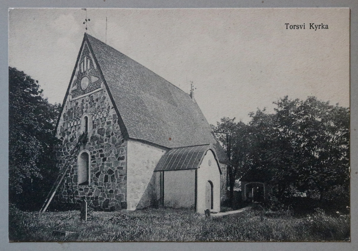 Torsvi kyrka, Enköpings kommun.

Vykortet är inklistrat i vykortsalbum nr. EM06774:f.