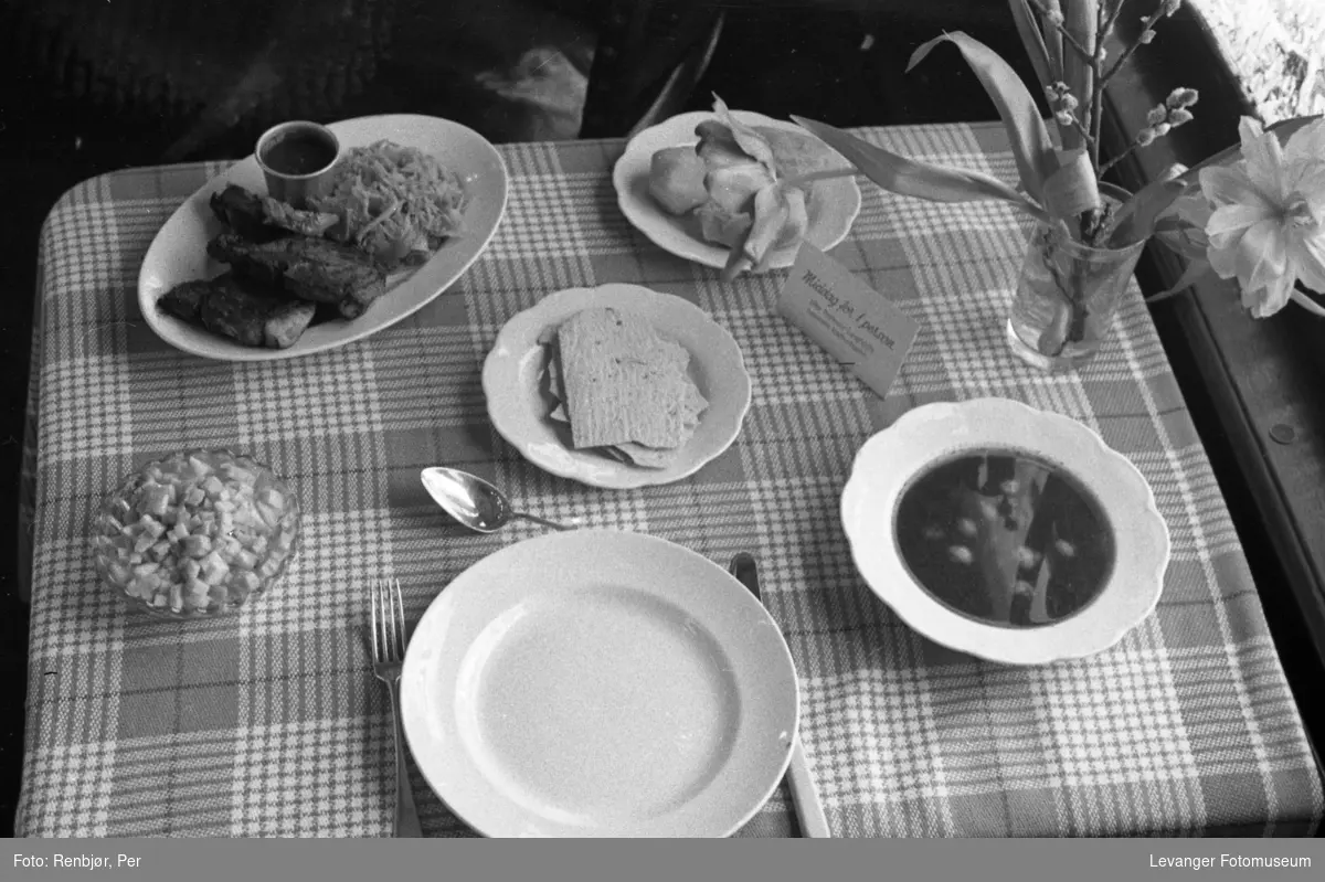 Kostholdsmessa i 1936, middag til en person.