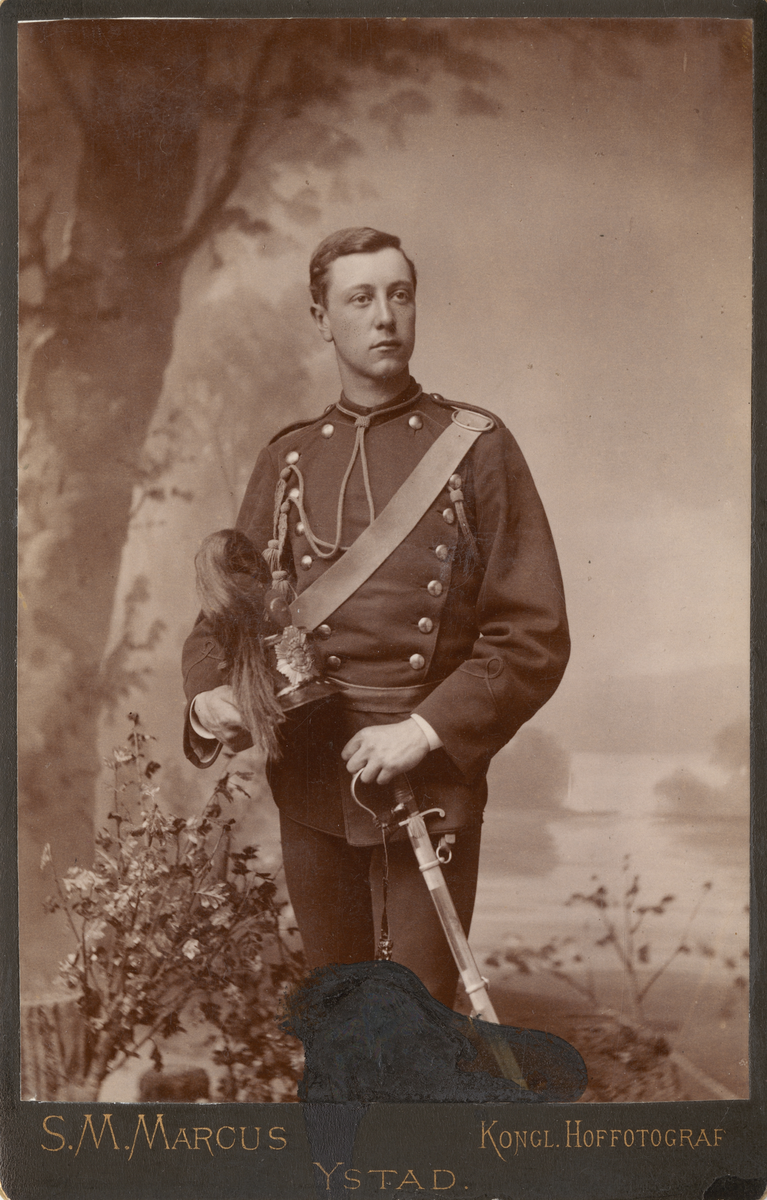 Porträtt av Liljenström, officersaspirant vid Skånska dragonregementet.