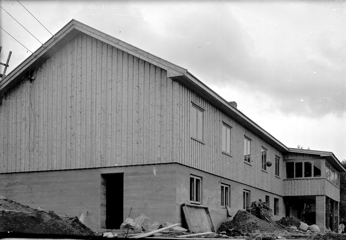 Bilde viser panorama nedre Austbygda

Fotosamling etter Øystein O. Jonsjords (1895-1968), Tinn.