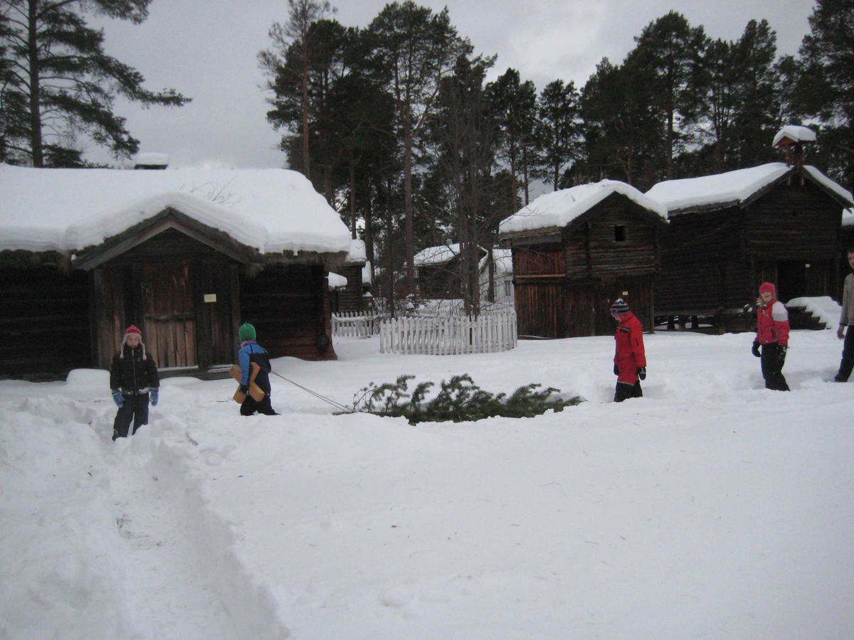 Juleforberedelser, besøk fra Tylldalen skole