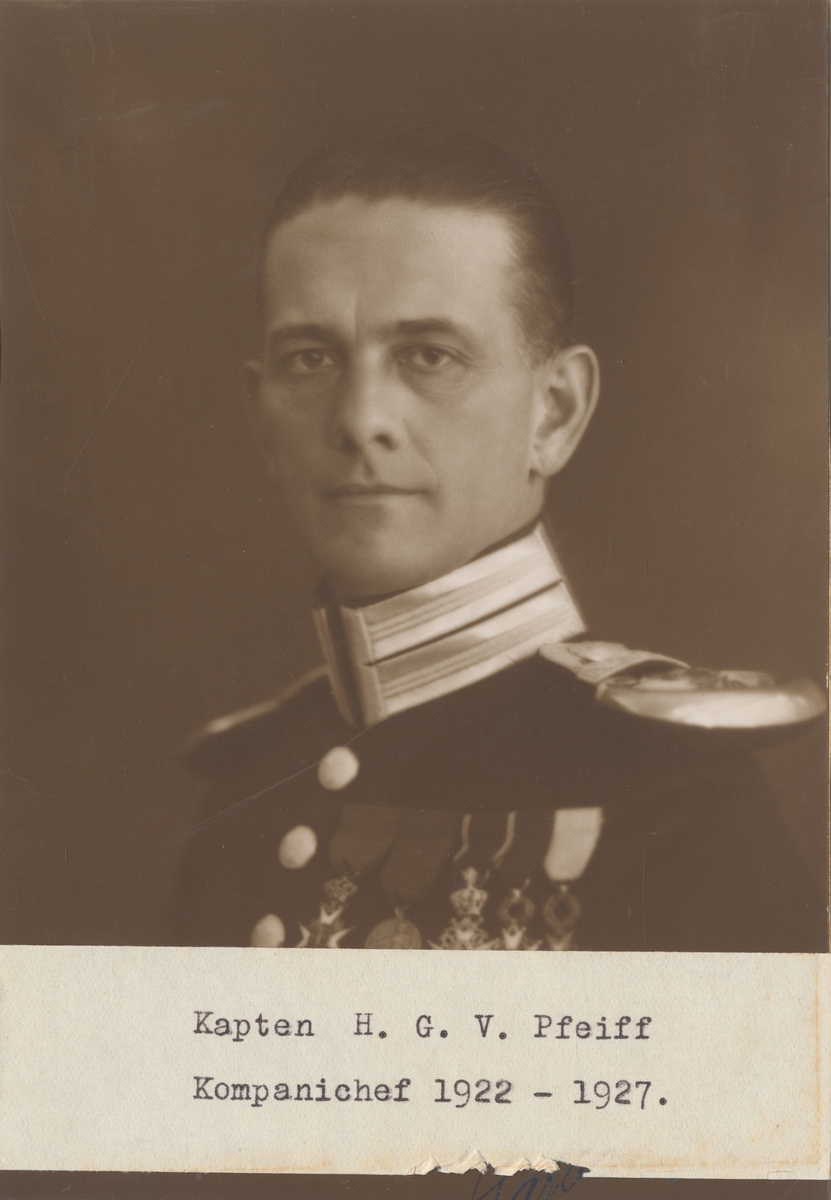 Porträtt av Harald Pfeiff, kapten vid Göta livgarde.