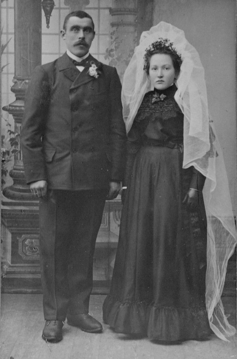 Brudeparet Daniel og Lotte Sæther