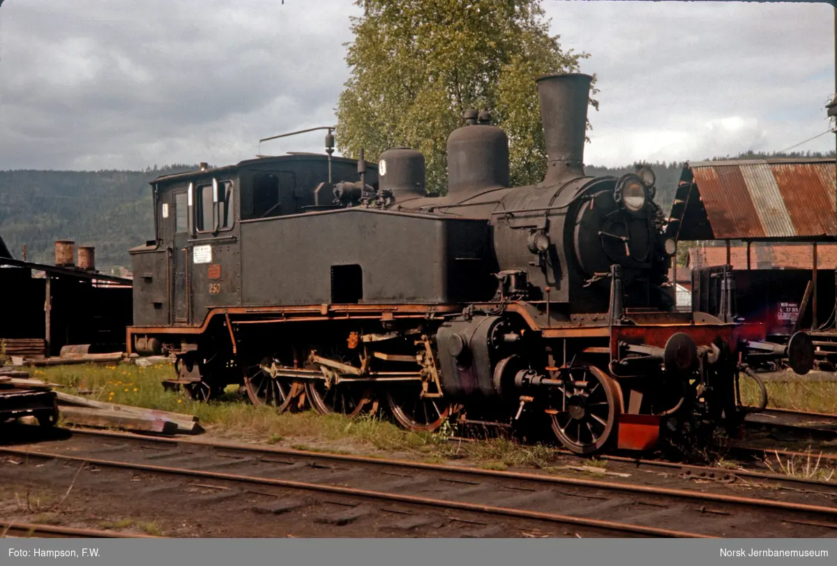 Utrangert damplokomotiv type 20b nr. 250 på Sundland i Drammen