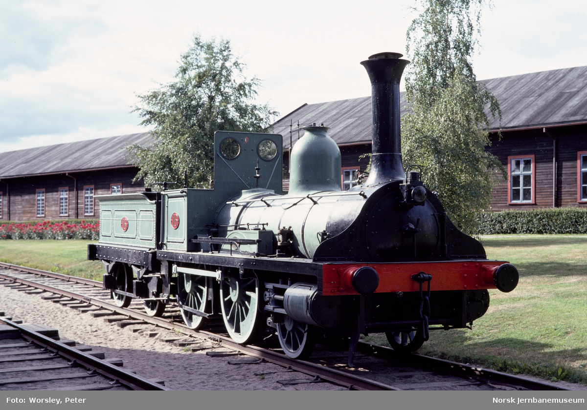 Damplokomotiv 2a nr. 16 utstilt på Norsk jernbanemuseum