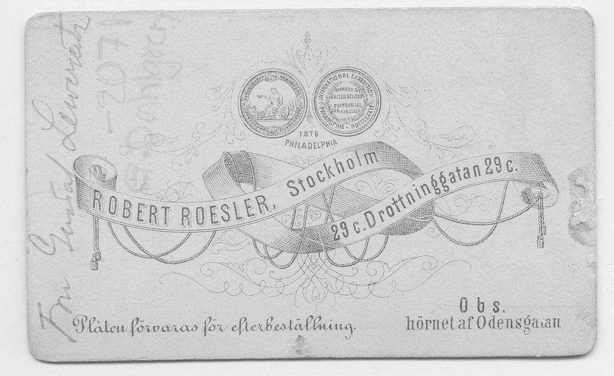 På kuvertet står följande information sammanställd vid museets första genomgång av materialet: Fru Gustaf Lewerenz