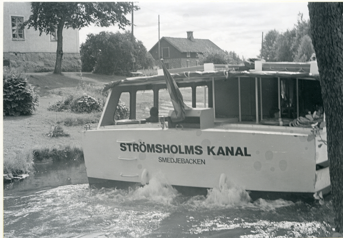 Ramnäs sn.
Strömsholmsholms kanal, Seglingsberg. 1984.