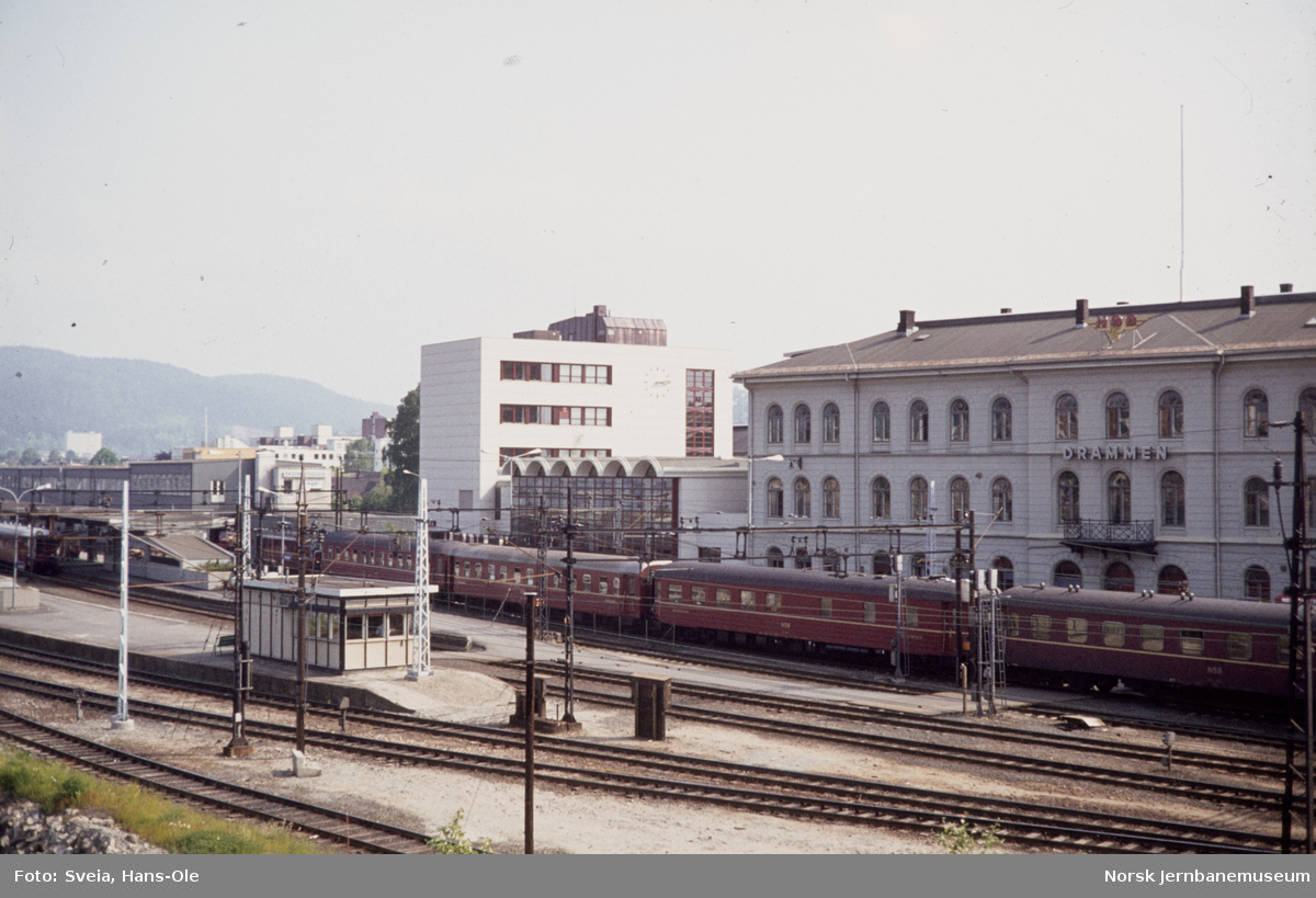 Vanføres ferietog 1979 på Drammen stasjon