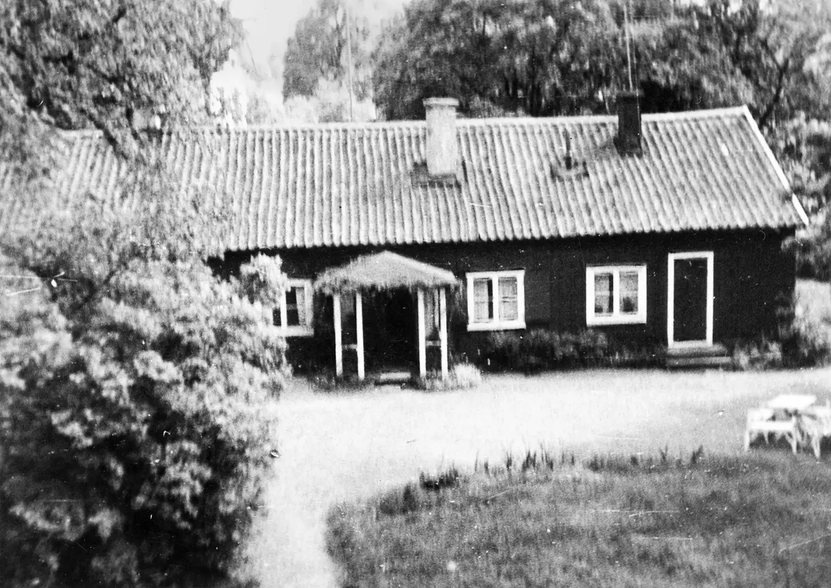 1600-talshus tillhörande Lisebergs gård, numera rivet
 ; BHF studiecirkel vt 2016:
Se text till bild bhf1407_133.
Bild från Lillie Carlsson